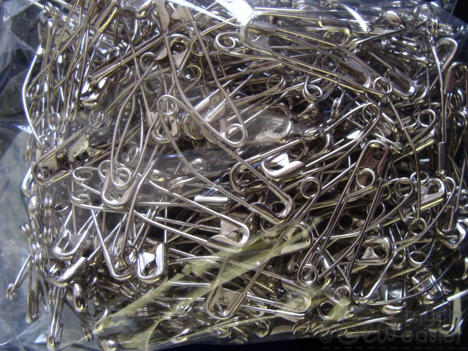 38mm/1.5 TOUHIA 120 Pcs Curved Safety Pins Size 2 Nickel-Plated Steel for Quilting and Knitting 